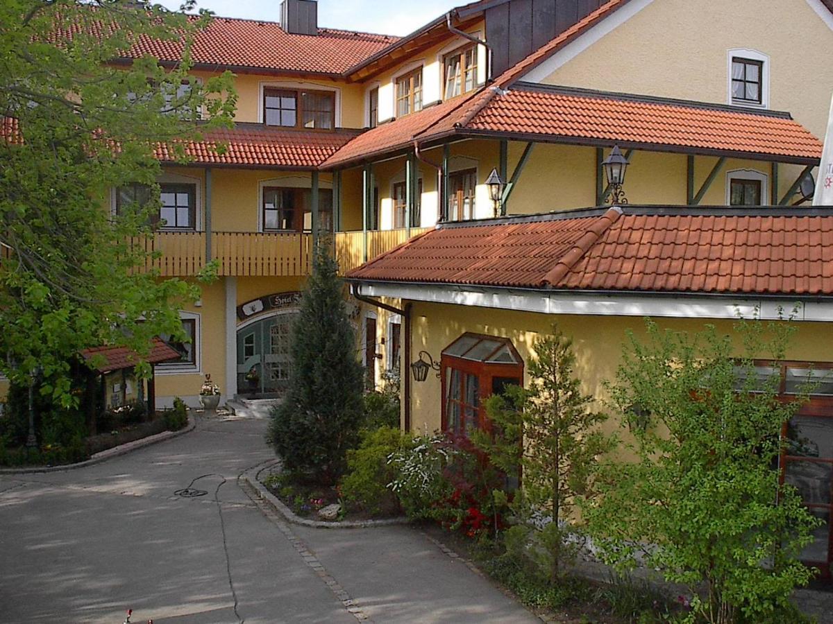 Hotel Fohlenhof 3*